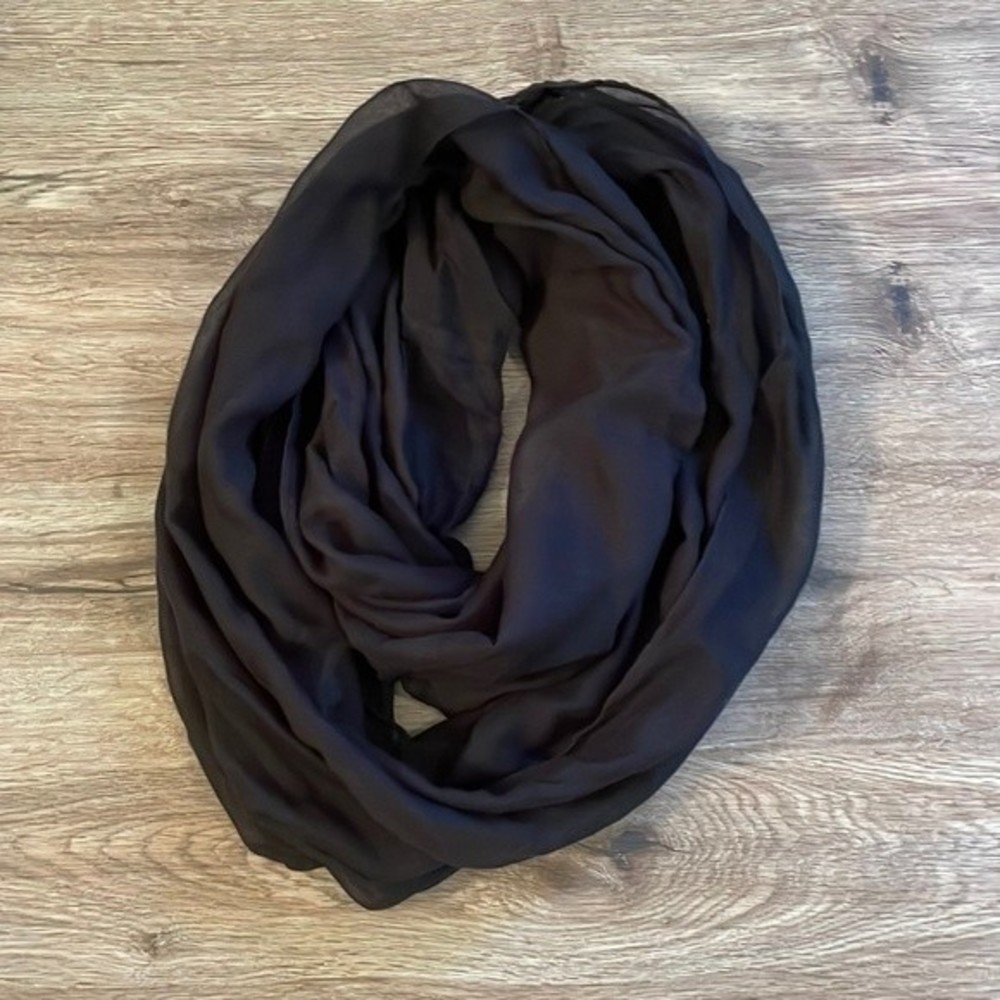 Black Lightweight Woven Infinity Scarf